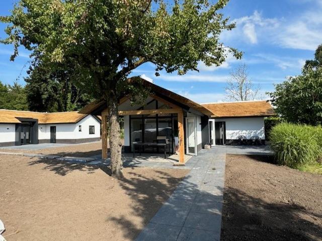 Recreatiepark De Markplas Opheusden Екстериор снимка